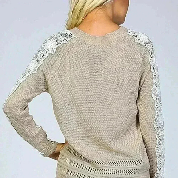 Listicle Floral Lace Sleeve Tan Knit Sweater Top Size Medium - Picture 2 of 7